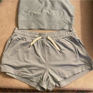NWOT VUORI Halo Performance Shorts in stormy heather ⛈️sold out online!